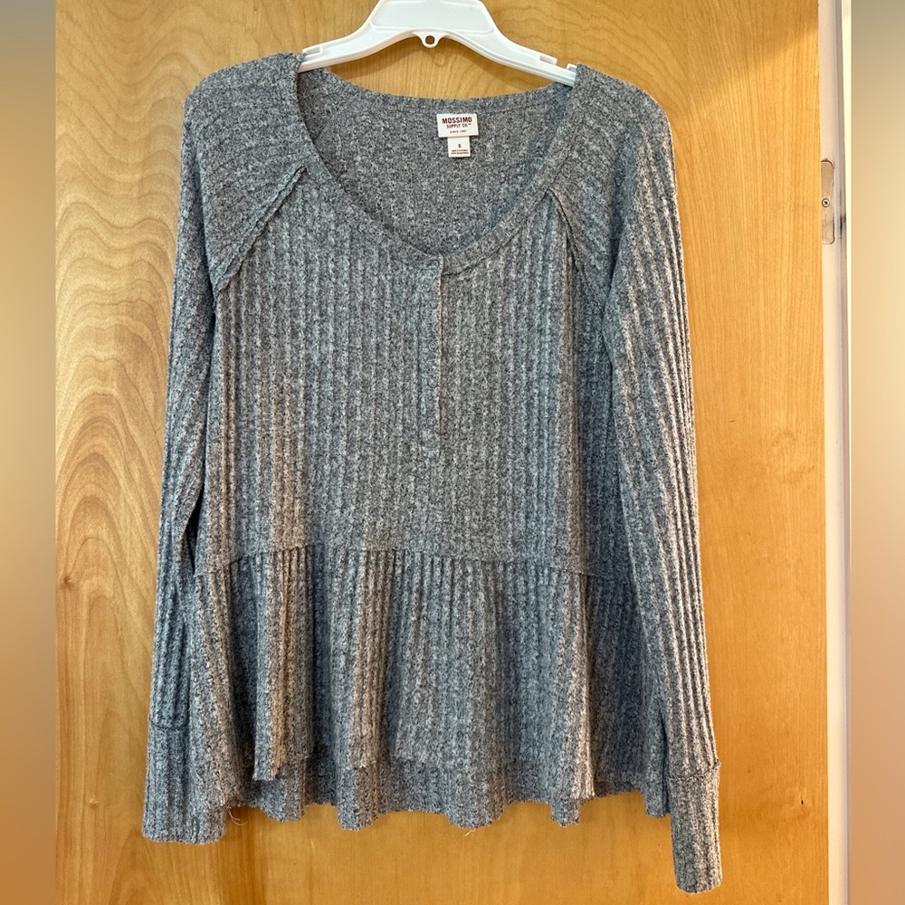 Mossimo Supply Co Women’s Oversized Gray Long Sleeve Cozy Sweater Size S
